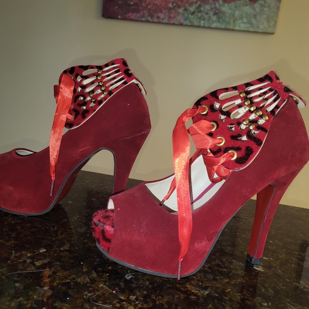 Elegant Red Peep-Toe Heels With Striking Detatchable Ankle Strap